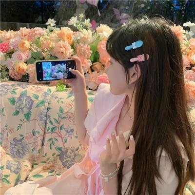 开画少女漫